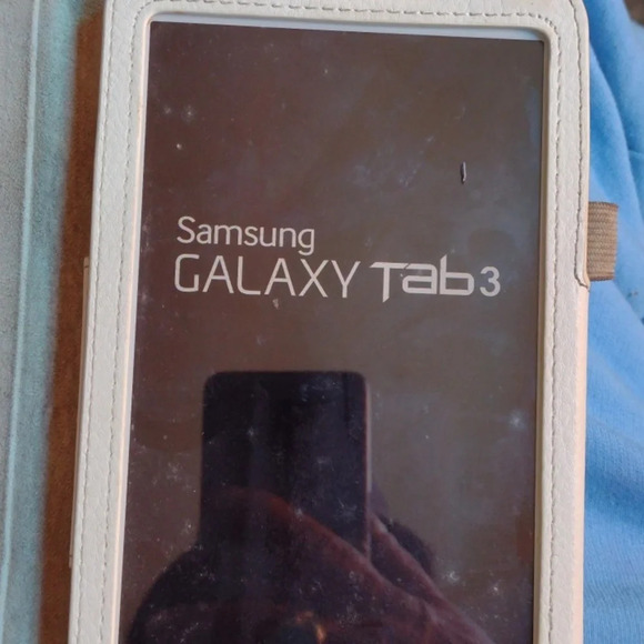 Samsung Galaxy tab 3 - Picture 1 of 3
